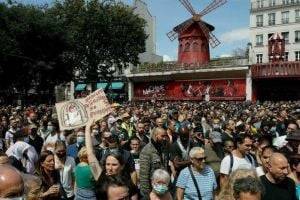 Францию захлестнула волна протестов: что происходит