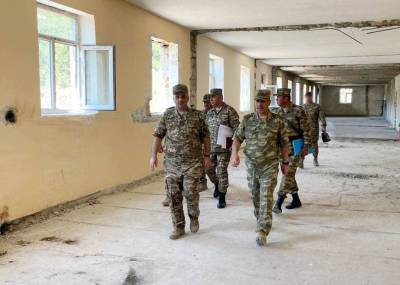 Руководство министерства обороны Азербайджана посетило строящиеся воинские части на освобожденных территориях (ФОТО/ВИДЕО)