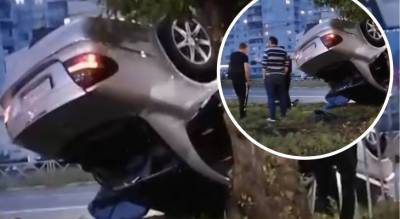 «Один в плохом состоянии»: в Брагино «Мерседес» влетел в дорожное ограждение