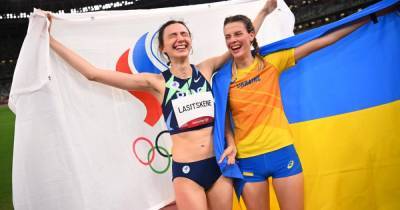 Магучих поздравила россиянку с победой в прыжках в высоту на Олимпиаде в Токио (фото)