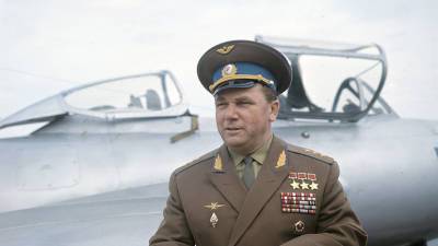 «Интересный, умный, с ярким выражением мыслей»: каким был трижды Герой Советского Союза лётчик-ас Иван Кожедуб