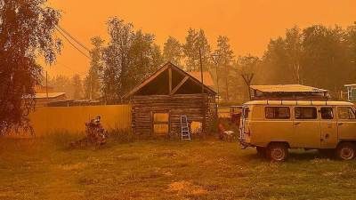 Жителей двух сел в Якутии отселяют из-за лесных пожаров