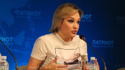 Артистка Штурм защитила желание Булановой участвовать в честных выборах