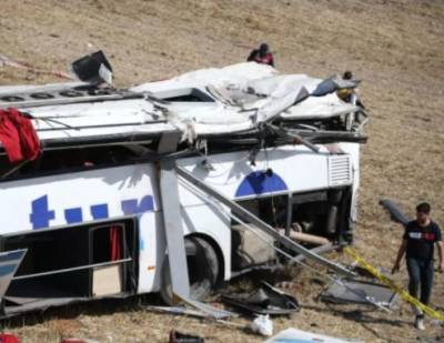 Слетел в кювет: в Турции в ДТП попал пассажирский автобус. ФОТО