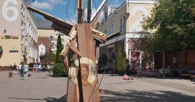 В Москве уничтожили работу православного скульптора