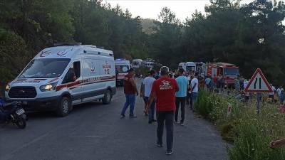 Шесть человек погибли в ДТП с микроавтобусом в Турции