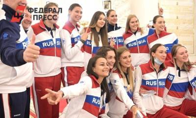 Российских олимпийцев встретили хитом группы Queen