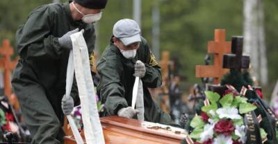 В России сократилась выручка похоронных агентств