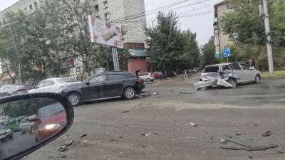 Один человек пострадал в ДТП с семью автомобилями в Новосибирске