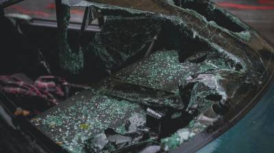 Под Воронежем в опрокинувшейся машине погиб мужчина и пострадал ребёнок