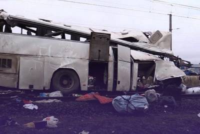 В ДТП с автобусом под Саратовом пострадали два белгородца