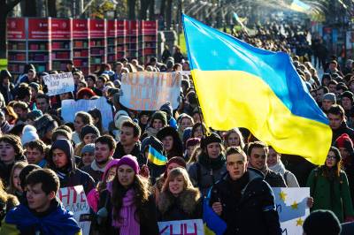 Киев попросил признать Украину частью Запада