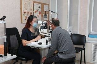 В Центре микрохирургии глаза УОКБ выполняют более 5000 операций ежегодно