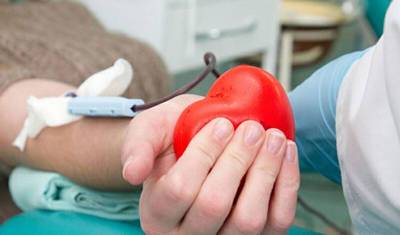 В больницах сложился «угрожающий дефицит» запасов донорской крови