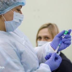 За сутки в Запорожской области сделали 2,2 тыс. прививок от коронавируса