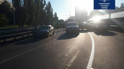 В Киеве в ДТП пострадали пять машин