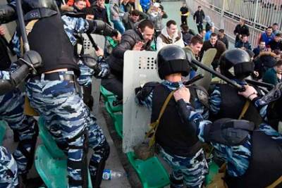 Узбекистан пообещал разобраться с участием мигрантов в массовых драках в России