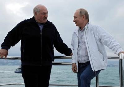 Лукашенко заявил, что признает Крым российским "только после последнего олигарха РФ"