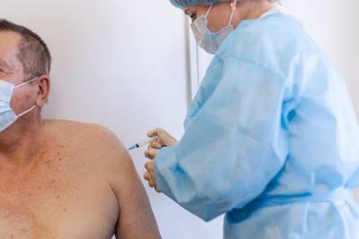 Более 95% медицинских работников вакцинировались от COVID в Забайкалье