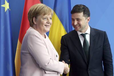 Стало известно о скором визите Меркель на Украину