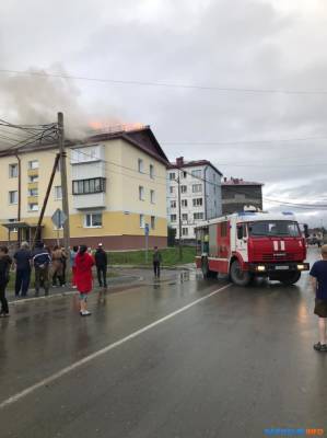 Следователи проводят проверку после пожара в Луговом