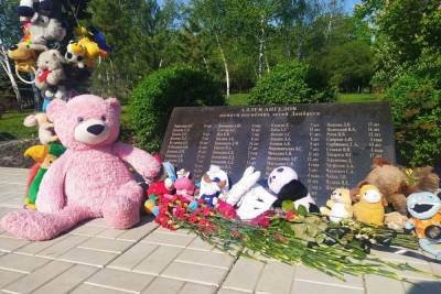 За годы боевых действий в ДНР погибло больше 90 детей