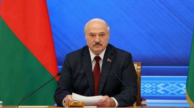 Украина перешла красную линию, - Лукашенко о прекращении авиасообщения с Беларусью