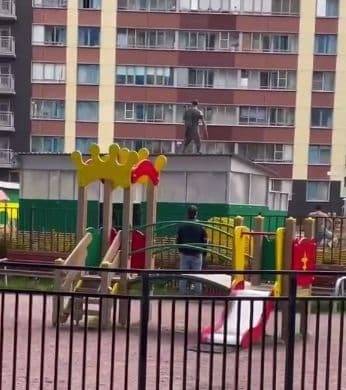 СМИ: в Ленобласти задержали мужчину, ворвавшегося в детский сад с ножом