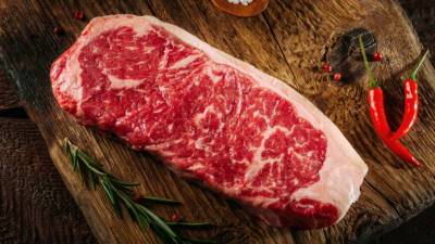 Диетолог назвал мясо лучшим источником витаминов