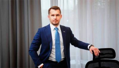 Руководитель Укрзализныци Юрик уходит в отставку