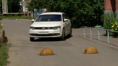 На Ново-Казанской разгорелся конфликт водителей и пешеходов