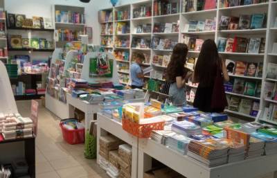 «Над пропастью во ржи» и «Маленький принц». Какие книги гродненцы чаще всего берут в библиотеках и покупают в книжных магазинах города?