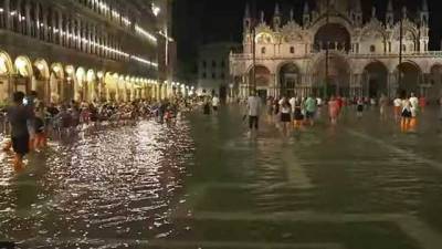 Наводнение затопило главную площадь Венеции