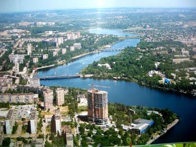 В Донецке предлагают решения проблемы утечки кадров