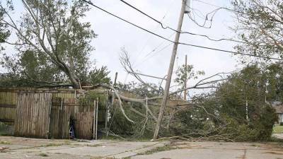 Комендантский час ввели в обесточенном из-за урагана Новом Орлеане