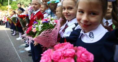В Роспотребнадзоре рассказали, как правильно собрать букет свежих цветов для учителя