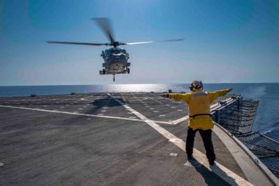 Вертолёт MH-60S ВМС США потерпел крушение в 60 морских милях от побережья Калифорнии
