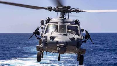 Спасен один член экипажа упавшего в море вертолета ВМС США
