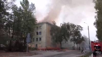 Аварийный дом на улице Ситнова загорелся в Дзержинске
