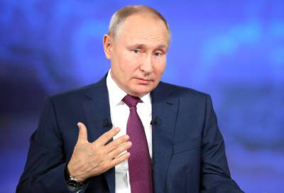 Владимир Путин поздравил школьников с Днем знаний и напомнил об информационной гигиене в Сети