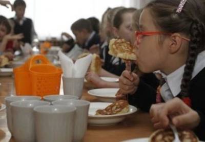 В Украине реформируют школьное питание: какими будут меню и цены с 1 сентября