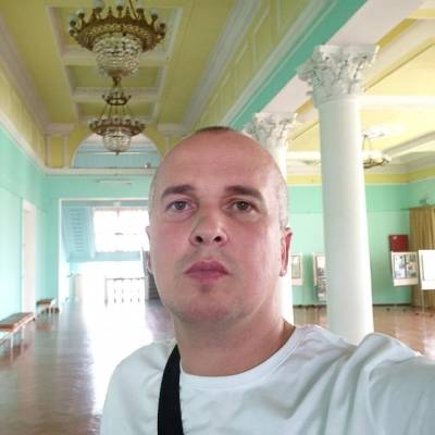 Депутат из Артемовского заявил, что его оклеветали перед выборами. Он обратился в суд