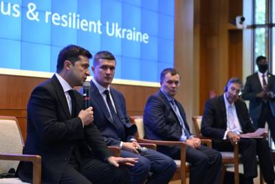 Зеленский в США: президент представил план трансформации Украины на $227 млрд