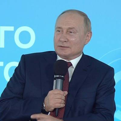 Путин поздравил российских школьников с началом нового учебного года