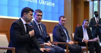 Как потратить 277 млрд: Зеленский представил в Вашингтоне план трансформации Украины