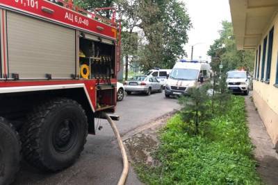 Тело пенсионера нашли в сгоревшей квартире в Великом Новгороде