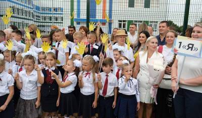 В Госдуме заявили о переполненности школ. На Кубани в одной из школ сформировали 29 первых классов