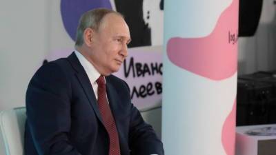 Школьник поправил Путина во время разговора о Северной войне