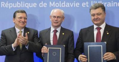 Четыре года от старта Соглашения об ассоциации с ЕС: Порошенко призвал продолжить евроинтеграцию Украины