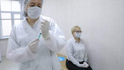 В Петербурге почти 1,5 млн человек сделали прививки от коронавируса